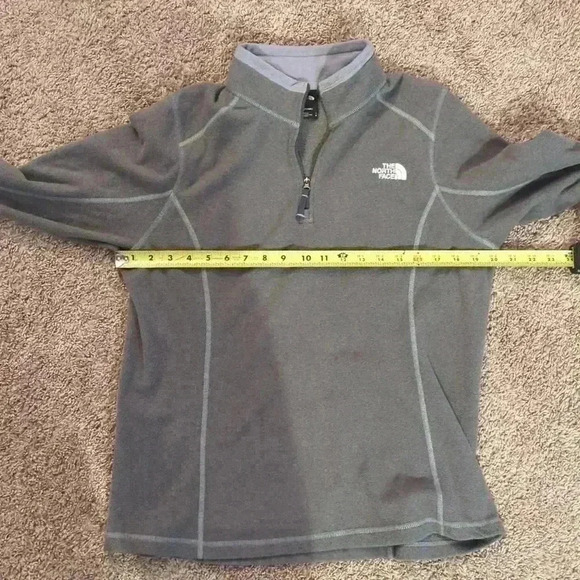 The North Face light weight gray sweatshirt, large - Picture 7 of 8